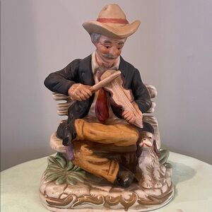Charming senior  Figurine with Violin